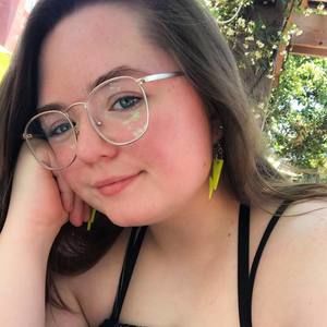 Meet your Posher, Liz